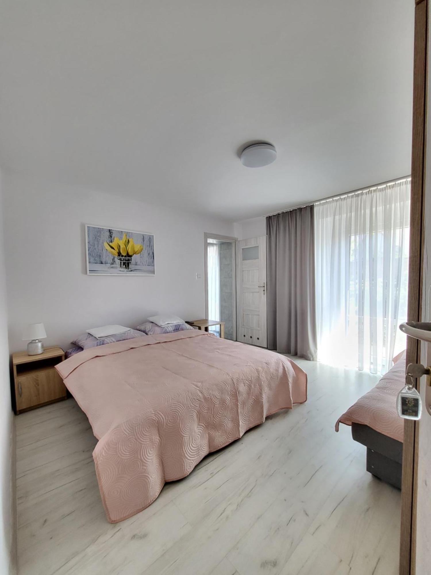 Maja Apartment เวบา ภายนอก รูปภาพ
