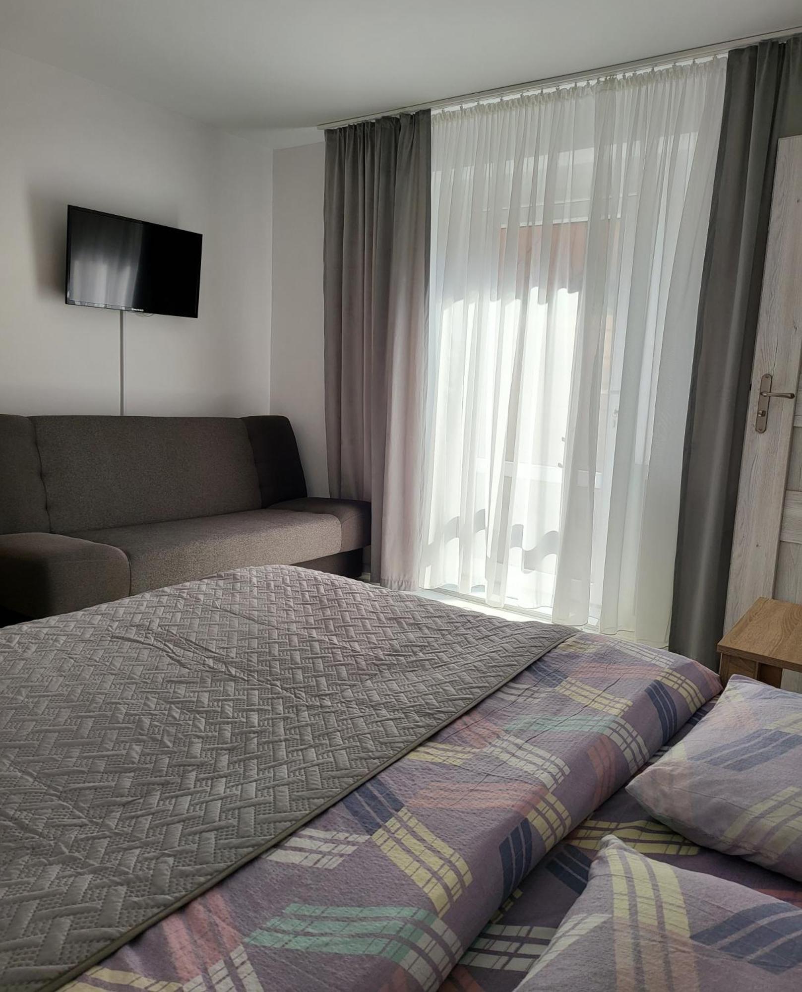 Maja Apartment เวบา ภายนอก รูปภาพ